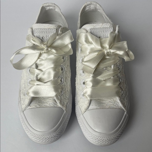 Converse‎ Women's Bridal Wedding Cream Lace Ribbon White Sneakers 8.5 - Picture 2 of 14